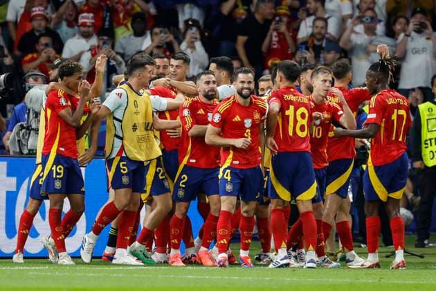 GER, Berlin, football, Spain vs England, final, Olympiastadion Berlin, UEFA EURO 2024, team celebration, goal, goal celebration, joy, enthusiasm, celebrates Mikel Oyarzabal Spain scores the goal to 2 1, 14 07 2024, Copyright: HMBxMedia HeikoxBecker