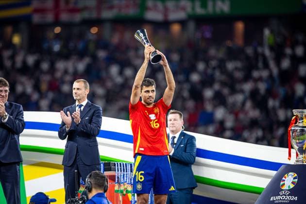 14.07.2024 BERLIN, OLIMPIASTADION BERLIN, STADION OLIMPIJSKI W BERLINIE, PILKA NOZNA (FOOTBALL), UEFA EURO, EM, Europameisterschaft,Fussball 2024, MECZ FINALOWY, FINAL EURO 2024, MECZ HISZPANIA - ANGLIA ( SPAIN - ENGLAND ) NZ RODRI FOTO LUKASZ SKWIOT CYFRASPORT NEWSPIX.PL --- Newspix.pl 20240714CSLS125