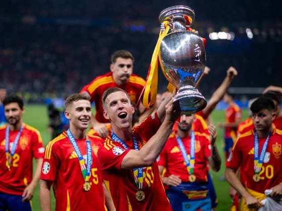 Daniel Olmo Spain, 10 celebrates with trophy over the victory and title as European Champion, GER, Spain ESP vs England ENG , European Football Championship, UEFA EURO 2024, Final, 14 07 2024 GER, Spain ESP vs England ENG , European Football Championship, UEFA EURO 2024, Final, 14 07 2024 Berlin Copyright: xEibner-Pressefoto Memmlerx EP_MMR