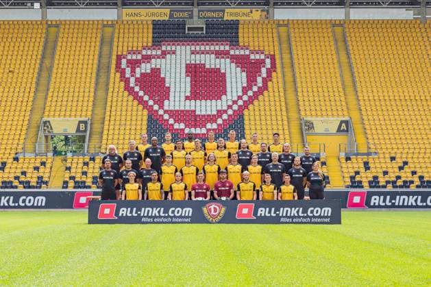 16 07 2024, xomx, Football 3 League, Dynamo Dresden photo session season 2024 25, portrait session 2024 2025, team photo emspor, 4 row from left Jakob Lemmer 10 , Tom Zimmerschied 22 , Dennis Duah 4 , Philip Heise 16 , Lukas Boeder 29 , Robin Meißner 21 , Kyu Hyun Park 2 3 row from left Heiko Scholz Co coach , Matthias Grahe Athletics and Conditioning Coach , David Yelldell Goalkeeping Coach , Claudio Kammerknecht 15 , Christoph Daferner 33 , Lars Bünning 23 , Dr med Michael Bata Team Doctor , Jose Portela Sports Scientist , Tom Teichert Tölg Equipment Manager , Justin Löwe team manager 2nd row from left Thomas Stamm head coach , Valentin Vochatzer co-coach , Manuel Klökler co-coach , Paul Lehmann 14 , David Kubatta 39 , Vinko Sapina 5 , Stefan Kutschke 30 , Aljaz Casar 17 , Henrik Lange head of physiotherapy , Tony Fischer physiotherapist , Laura Seifert Physiotherapist 1 row from l Jonas Oehmichen 25 , Oliver Batista Meier 7 , Tony Menzel 24 , Daniel Mesenhöler 37 , Tim Schreiber 1 , Tom Berger 6 , Niklas Hauptmann 27 , Jan Hendrik Marx 26 DFL DFB REGULATIONS PROHIBIT ANY USE OF PHOTOGRAPHS as IMAGE SEQUENCES and or QUASI VIDEO Dresden