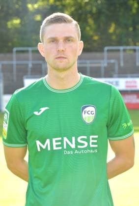 27 07 2024, GER, Football, Regionalliga West, Season 2024 2025, Ohlendorfstadion im Heidewald, Gütersloh FC Gütersloh Photo session 2024 2025 Lennart Rolf FC Gütersloh , Action, Single image, High, Portrait