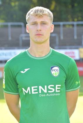 27 07 2024, GER, Football, Regionalliga West, Season 2024 2025, Ohlendorfstadion im Heidewald, Gütersloh FC Gütersloh Photo session 2024 2025 Leo Weichert FC Gütersloh , Action, Single image, High, Portrait
