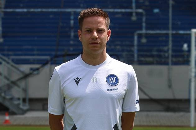 Kevin Benz Karlsruher SC Physiotherapist GER, Karlsruher SC, Football, 2 Bundesliga, Portrait appointment 2024 2025, 18 07 2024 GER, Karlsruher SC, Football, 2 Bundesliga, Portrait appointment 2024 2025, 18 07 2024 Karlsruhe Copyright: xEibner-Pressefoto JanxPrihodax EP_JPA