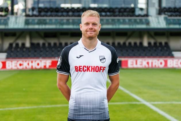 Lars Lokotsch SC Verl 3 Liga, Porträttermin 2024 2025 GER, Portraettermin SC Verl, Fussball, 3 Liga, Spielzeit 2024 2025, 21 07 2024 DFL Regulations prohibit any use of photographers as image sequences and or quasi video GER, Portraettermin SC Verl, Fussball, 3 Liga, Spielzeit 2024 2025, 21 07 2024 Verl Copyright: xJanxStrohdiekx JSK