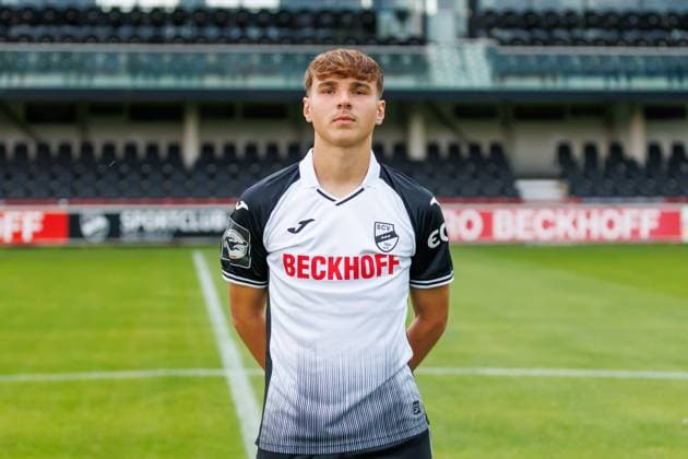 Max Scholze SC Verl 3 Liga, Portraettermin 2024 2025 GER, Portraettermin SC Verl, Fussball, 3 Liga, Spielzeit 2024 2025, 21 07 2024 DFL Regulations prohibit any use of photographers as image sequences and or quasi video GER, Portraettermin SC Verl, Fussball, 3 Liga, Spielzeit 2024 2025, 21 07 2024 Verl Copyright: xJanxStrohdiekx JSK