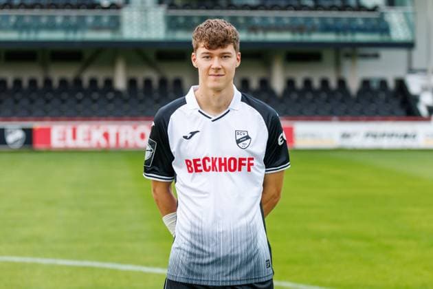 Marco Mannhardt SC Verl 3 Liga, Porträttermin 2024 2025 GER, Portraettermin SC Verl, Fussball, 3 Liga, Spielzeit 2024 2025, 21 07 2024 DFL Regulations prohibit any use of photographers as image sequences and or quasi video GER, Portraettermin SC Verl, Fussball, 3 Liga, Spielzeit 2024 2025, 21 07 2024 Verl Copyright: xJanxStrohdiekx JSK