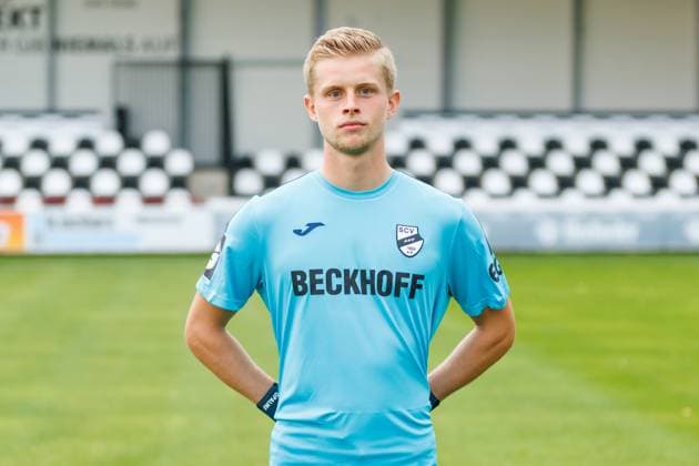 Marlon Zacharias SC Verl 3 Liga, Porträttermin 2024 2025 GER, Portraettermin SC Verl, Fussball, 3 Liga, Spielzeit 2024 2025, 21 07 2024 DFL Regulations prohibit any use of photographers as image sequences and or quasi video GER, Portraettermin SC Verl, Fussball, 3 Liga, Spielzeit 2024 2025, 21 07 2024 Verl Copyright: xJanxStrohdiekx JSK