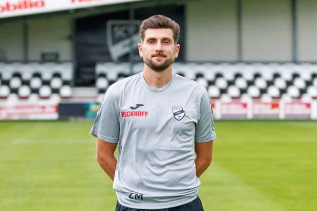 Co Trainer Zlatko Muhovic SC Verl 3 Liga, Porträttermin 2024 2025 GER, Portraettermin SC Verl, Fussball, 3 Liga, Spielzeit 2024 2025, 21 07 2024 DFL Regulations prohibit any use of photographers as image sequences and or quasi video GER, Portraettermin SC Verl, Fussball, 3 Liga, Spielzeit 2024 2025, 21 07 2024 Verl Copyright: xJanxStrohdiekx JSK