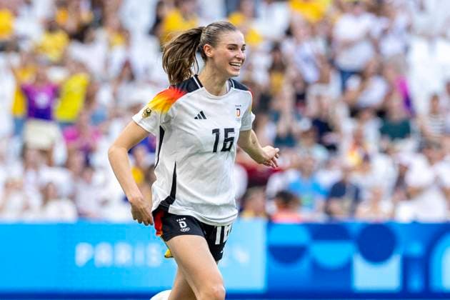 FRA, Paris, Olympic Games Paris 2024, 25 07 2024, football, women, Germany vs Australia, in Marseille, at the Stade Velodrome, Jule Brand Germany, 16 cheers, goal Copyright: HMBxMedia SteffiexWunderl