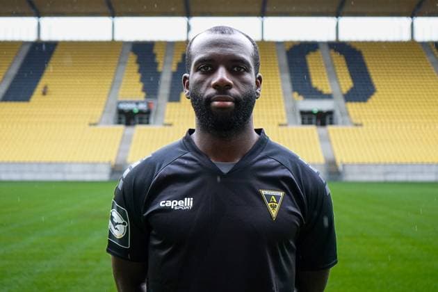 Ulrich Bapoh Alemannia Aachen, 16 ¨ GER, Alemannia Aachen, Football, 3 Liga, Season 2024 2025, 31 07 2024 GER, Alemannia Aachen, Football, 3 Liga, Season 2024 2025, Mediaday, Player portraits, 31 07 2024 Aachen Copyright: xEibner-Pressefoto JustinxAlexandx EP_JDU