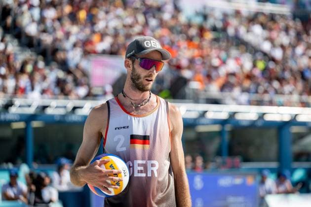 EHLERS Nils, WICKLER Clemens Germany vs BOERMANS Stefan, de GROOT Yorick Netherlands , pictured WICKLER Clemens Germany , FRA, Olympic Games Paris 2024, beach volleyball, mens quarter-finals, 06 08 2024 FRA, Olympic Games Paris 2024, beach volleyball, mens quarter-finals, 06 08 2024 Paris Copyright: xEibner-Pressefoto Memmlerx EP_MMR