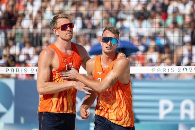 EHLERS Nils, WICKLER Clemens Germany vs BOERMANS Stefan, de GROOT Yorick Netherlands , pictured BOERMANS Stefan, de GROOT Yorick Netherlands , FRA, Olympic Games Paris 2024, Beach Volleyball, Mens quarter-finals, 06 08 2024 FRA, Olympic Games Paris 2024, Beach Volleyball, Mens quarter-finals, 06 08 2024 Paris Copyright: xEibner-Pressefoto Memmlerx EP_MMR