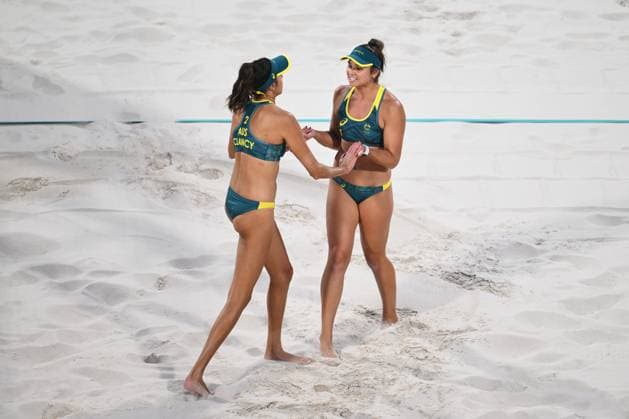 OLY24 Beach volleyball, Beachvolleyball Australian beach volleyball player Mariafe Artacho del Solar and Australian beach volleyball player Taliqua Clancy during the Women s Semifinal 51 beach volleyball match between Australia and Brazil at Eiffel Tower Stadium in Paris, as part of the 2024 Paris Olympic Games, Olympische Spiele, Olympia, OS France, Thursday, August 08, 2024. ( NO ARCHIVING, EDITORIAL USE ONLY, NO USE IN BOOKS WITHOUT CONSENT PARIS FRANCE Copyright: xJOELxCARRETTx 20240809171396841861