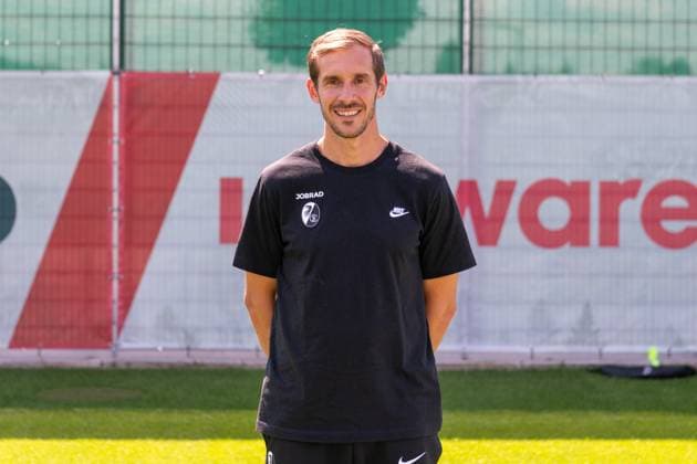 Julian Schuster SC Freiburg, Head Coach GER, SC Freiburg, 1 BL, Portraettermin 2024 2025, 08 08 2024, GER, SC Freiburg, 1 BL, Portraettermin 2024 2025, 08 08 2024 Freiburg Copyright: xEibner-Pressefoto WolfgangxFrankx EP_WFK
