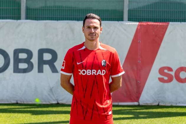 Nicolas Hoefler SC Freiburg, 27 GER, SC Freiburg, 1 BL, portrait date 2024 2025, 08 08 2024, GER, SC Freiburg, 1 BL, portrait date 2024 2025, 08 08 2024 Freiburg Copyright: xEibner-Pressefoto WolfgangxFrankx EP_WFK