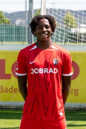 Johan Manzambi SC Freiburg, 44 GER, SC Freiburg, 1 BL, Portraettermin 2024 2025, 08 08 2024, GER, SC Freiburg, 1 BL, Portraettermin 2024 2025, 08 08 2024 Freiburg Copyright: xEibner-Pressefoto WolfgangxFrankx EP_WFK