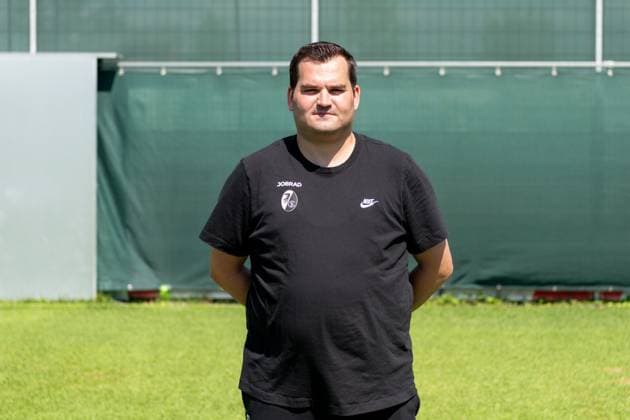 Markus Behrens SC Freiburg, Physiotherapist GER, SC Freiburg, 1 BL, Portraettermin 2024 2025, 08 08 2024, GER, SC Freiburg, 1 BL, Portraettermin 2024 2025, 08 08 2024 Freiburg Copyright: xEibner-Pressefoto WolfgangxFrankx EP_WFK