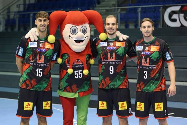 19 08 2024, xgox, Handball Daikin HBL, SC Magdeburg photo appointment 2024 2025 emspor, v l Antonio Serradilla Cuenca Magdeburg, 15 , Till Eulenspiegel SC Magdeburg, mascot , Tim Zechel Magdeburg, 9 , Isak Persson Magdeburg, 3 Magdeburg
