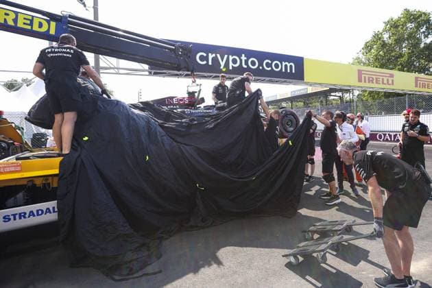 12 KIMI ANTONELLI Andrea (ita), Junior Driver of Mercedes AMG F1 Team, crash, accident, during the Formula 1 Pirelli Gran Premio d’Italia 2024, Italian Grand Prix 2024, 16th round of the 2024 Formula One World Championship, WM, Weltmeisterschaft from August 30 to September 1, 2024 on the Autodromo Nazionale Monza, in Monza, Italy - F1 - ITALIAN GRAND PRIX 2024 DPPI Panoramic 240830_R16_ITALIA_DP_EA024305