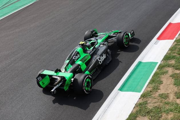Zhou Guanyu Stake F1 Team Kick Sauber, 24 , Free Practice 3, Free Practice 3, FP3, ITA, Formula 1 World Championship, Italian Grand Prix, Autodromo Nazionale Monza, 31 08 2024 ITA, Formula 1 World Championship, Italian Grand Prix, Italy, Autodromo Nazionale Monza, 31 08 2024 Monza Copyright: xEibner-Pressefoto AnnikaxGrafx EP_AGF