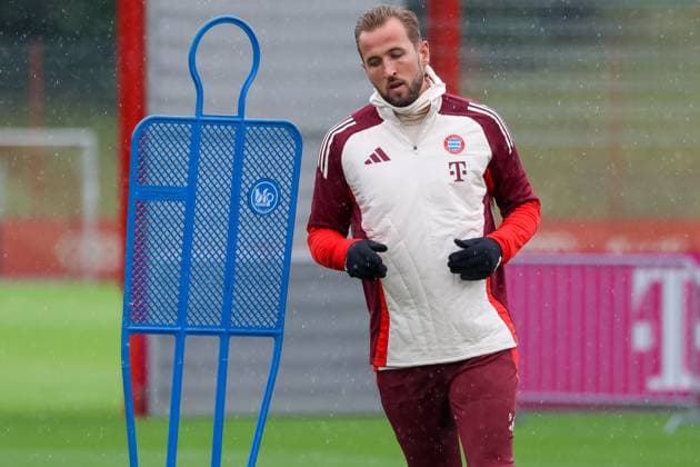 Harry Kane FC Bayern Muenchen, 09 at training in the rain, Final training, FC Bayern Muenchen, Football, UEFA Champions League, Matchday 1, Season 24 25, 16 09 2024, Final training, FC Bayern Muenchen, Football, UEFA Champions League, Matchday 1, Season 24 25, 16 09 2024 Muenchen Copyright: xEibner-Pressefoto JennixMaulx EP_JML
