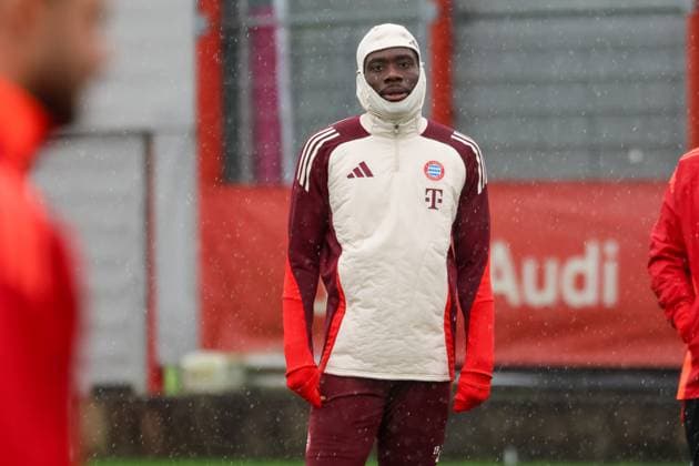 Alphonso Davies FC Bayern Muenchen, 19 at training in the rain, Final training, FC Bayern Muenchen, Football, UEFA Champions League, Matchday 1, Season 24 25, 16 09 2024, Final training, FC Bayern Muenchen, Football, UEFA Champions League, Matchday 1, Season 24 25, 16 09 2024 Muenchen Copyright: xEibner-Pressefoto JennixMaulx EP_JML