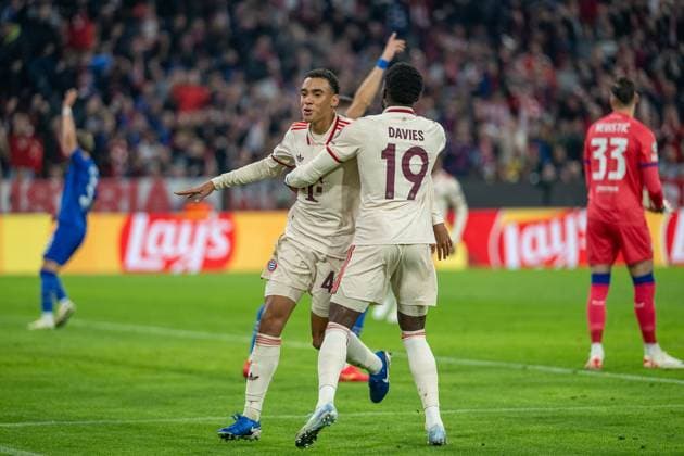 Presumed goal for 1 0 by Jamal Musiala FC Bayern Muenchen, 42 , after VAR but offside NO goal, with Alphonso Davies FC Bayern Muenchen, 19 GER, FC Bayern Muenchen vs GNK Dinamo Zagreb, Soccer, Champions League, 1 Matchday, Season 2024 2025, 17 09 2024, Eibner Pressefoto Sascha Walther GER, FC Bayern Muenchen vs GNK Dinamo Zagreb, Football, Champions League, 1 Matchday, Season 2024 2025, 17 09 2024 Muenchen Copyright: xEibner-Pressefotox EP_EER