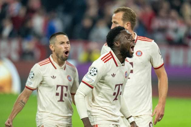 Alphonso Davies FC Bayern Muenchen, 19 after goal for 4 2 by Harry Kane FC Bayern Muenchen, 09 , gesture, gestures GER, FC Bayern Muenchen vs GNK Dinamo Zagreb, Football, Champions League, Matchday 1, Season 2024 2025, 17 09 2024, Eibner Pressefoto Sascha Walther GER, FC Bayern Muenchen vs GNK Dinamo Zagreb, Football, Champions League, Matchday 1, Season 2024 2025, 17 09 2024 Muenchen Copyright: xEibner-Pressefotox EP_EER
