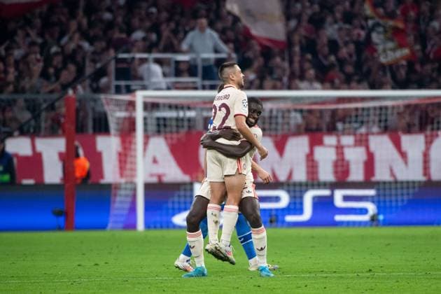 Raphael Guerreiro FC Bayern Muenchen, 22 , Dayot Upamecano FC Bayern Muenchen, 02 celebrating the goal for 2 0, GER, FC Bayern Muenchen vs GNK Dinamo Zagreb, Football, Champions League, Matchday 1, Season 2024 2025, 17 09 2024 GER, FC Bayern Muenchen vs GNK Dinamo Zagreb, Football, Champions League, Matchday 1, Season 2024 2025, 17 09 2024 Muenchen Copyright: xEibner-Pressefoto Memmlerx EP_MMR