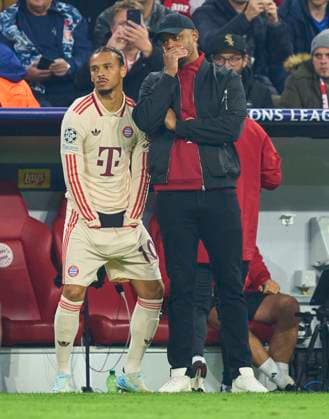 Leroy SANE, FCB 10 Trainer Vincent Kompany (FCB), team manager, headcoach, coach, in the group league match FC BAYERN MUENCHEN - DINAMO ZAGREB 9-2 of football UEFA Champions League in season 2024 2025 in Munich, Sep 17, 2024 , FCB, 1. Spieltag, München
