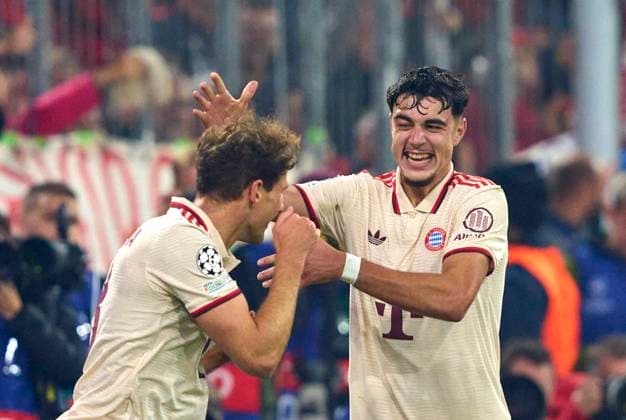 Leon GORETZKA, FCB 8 celebrates his goal, happy, laugh, celebration, 8-2 with Aleksandar Pavlovic, FCB 45 in the group league match FC BAYERN MUENCHEN - DINAMO ZAGREB 9-2 of football UEFA Champions League in season 2024 2025 in Munich, Sep 17, 2024 , FCB, 1. Spieltag, München