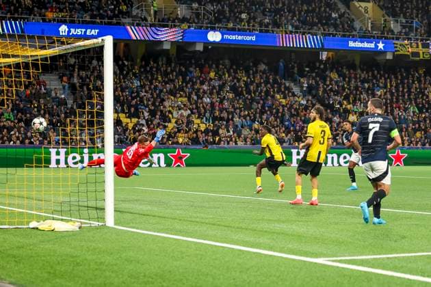 0 2 Goal for Aston Villa by Jacob Ramsey Aston Villa, 41 , Soccer, UEFA Champions League, Matchday 1, 2024 2025, Young Boys Bern vs Aston Villa, 17 09 2024, Stadion Wankdorf, Bern, Switzerland Bern Stadion Wankdorf Bern Switzerland Copyright: xGrantxHubbsx