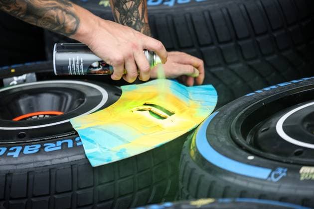 Pirelli rain, pluie, wet tyres, pneus, tyre, pneu, during the Formula 1 Singapore Grand Prix 2024, 18th round of the 2024 Formula One World Championship, WM, Weltmeisterschaft from September 20 to 22, 2024 on the Marina Bay Circuit, in Singapore, Singapore - F1 - SINGAPORE GRAND PRIX 2024 DPPI Panoramic 240919_R18_SINGAPORE_DP_XB3_7371