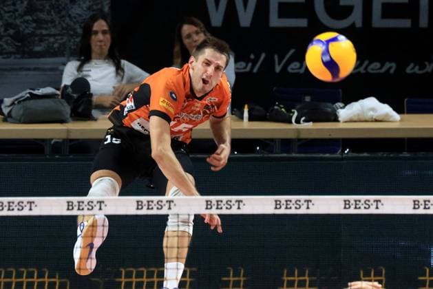 DEU, DVV, 1 VBL, BR Volleys vs Helios Grizzlys Giesen, 21 09 2024, Max Schmeling Halle, Berlin, DEU, DVV, 1 VBL, BR Volleys vs Helios Grizzlys Giesen, in the picture Moritz Reichert BR Volleys 15 Photo Juergen Engler nordphoto GmbH nordphotoxGmbHx xEngler nph00076