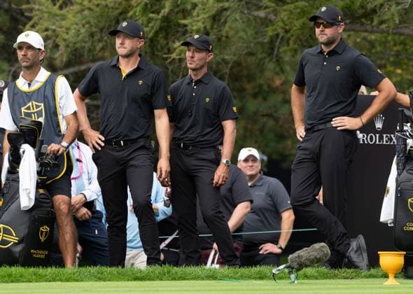 September 27, 2024, Montreal, Pq, CANADA: International team members Mackenzie Hughes of Canada, from left to right, team captain Mike Weir and Corey Conners of Canada, wait to tee off on the sixth hole of their second round foursome match at the Presidents Cup golf tournament at the Royal Montreal Golf Club, in Montreal, Friday, Sept. 27, 2024. Canada News - September 27, 2024 - ZUMAc35_ 20240927_zaf_c35_130 Copyright: xChristinnexMuschix