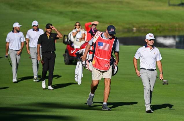 September 27, 2024, Montreal, Pq, Canada: United States team members Brian Harman, right, with Max Homa, back left, and International team member Jason Day of Australia, third left, walk the 14th fairway during their second round foursome match at the Presidents Cup golf tournament at the Royal Montreal Golf Club in Montreal, Friday, Sept. 27, 2024. Jason Day, Max Homa, Brian Harman, - ZUMAc35_ 20240927_zaf_c35_184 Copyright: xGrahamxHughesx