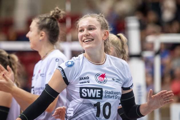 Pia Mohr Schwarz Weiss Erfurt, 10 GER, Allianz MTV Stuttgart vs Schwarz Weiss Erfurt, Volleyball Bundesliga, VBL, Season 2024 2025, 28 09 2024 GER, Allianz MTV Stuttgart vs Schwarz Weiss Erfurt, Volleyball Bundesliga, VBL, Season 2024 2025, 28 09 2024 Stuttgart Copyright: xSandyxDinkelackerx EP_SDR