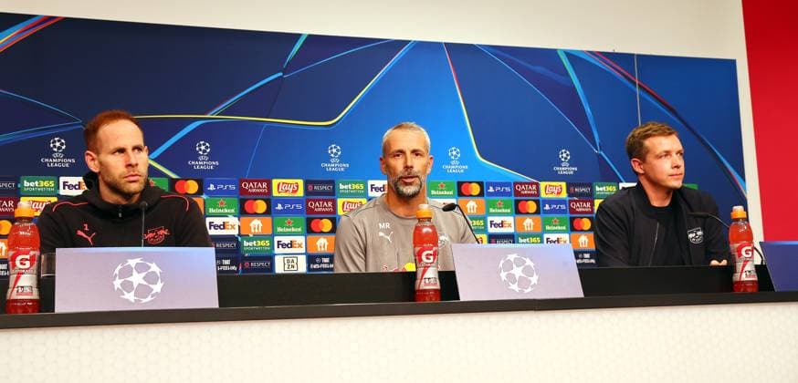 RB Leipzig Press Conference Champions League Leipzig, 01 10 2024, RB Academy, Football, UEFA Champions League, Matchday 1, RB LEIPZIG vs JUVENTUS TURIN on 02 10 2024 , Press Conference RB Leipzig , In the picture from l goalkeeper Peter Gulacsi 1, RB Leipzig , coach Marco Rose RB Leipzig and press spokesman Per Windmüller Windmueller , Picture Point