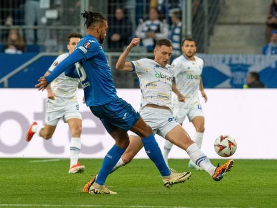 Kevin Akpoguma TSG 1899 Hoffenheim, 25 , Vladyslav Kabaev Dynamo Kiev 22 , duel,, GER, TSG 1899 Hoffenheim vs Dynamo Kiev, Football, UEFA Europa League, Matchday 2, 2024 2025 season, 03 10 2024 GER, TSG 1899 Hoffenheim vs Dynamo Kiev, Football, UEFA Europa League, Matchday 2, 2024 2025 season, 03 10 2024 Sinsheim Copyright: xEibner-Pressefoto FlorianxSchustx EP_FSU