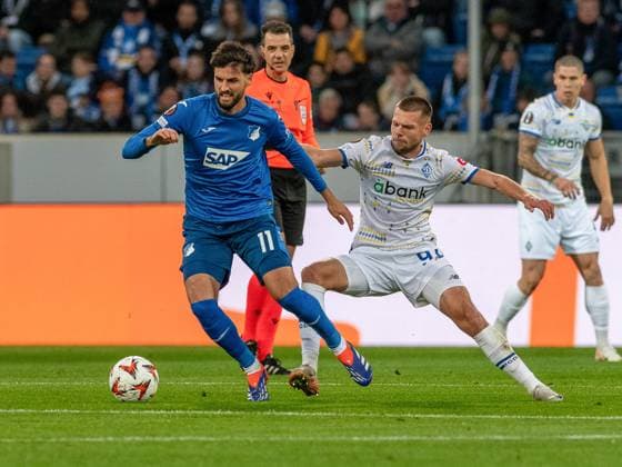 Florian Grillitsch TSG 1899 Hoffenheim, 11 , Mykola Mykhaylenko Dynamo Kiev 91 , duel,, GER, TSG 1899 Hoffenheim vs Dynamo Kiev, Football, UEFA Europa League, Matchday 2, 2024 2025 season, 03 10 2024 GER, TSG 1899 Hoffenheim vs Dynamo Kiev, Football, UEFA Europa League, Matchday 2, 2024 2025 season, 03 10 2024 Sinsheim Copyright: xEibner-Pressefoto FlorianxSchustx EP_FSU
