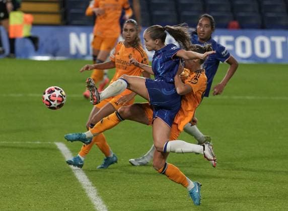 Guro Reiten of Chelsea goes close with spectacular kick Chelsea Women v Real Madrid Women, UEFA Women s Champions League, Group B, Second Leg, Football, Stamford Bridge , London, UK, 08 Oct 2024 EDITORIAL USE ONLY No use with unauthorised audio, video, data, fixture lists, club league logos or live services. Online in-match use limited to 120 images, no video emulation. No use in betting, games or single club league player publications. Copyright: xDavexShopland Shutterstockx 14767080ag