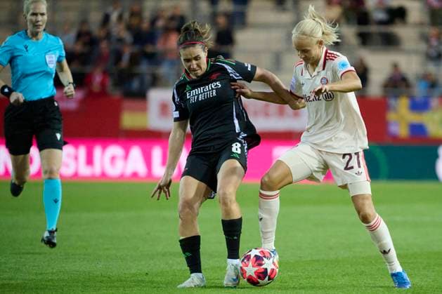 2024 25 UEFA Women™s Champions League FC Bayern Munich Women vs Arsenal WFC, Croup C, Matchday 1, Season 2024 2025, FC Bayern Munich Women vs Arsenal WFC, GER, 2024 10 09, FC Bayern Campus Munich, CALDENTEY Mariona Arsenal WFC 08 , HARDER Pernille FC Bayern Munich 21 , sportworld Munich FC Bayern Campus Bayern Germany