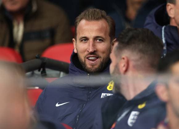 - England v Greece, UEFA Nations League 2024 25, League B Group B2 Match, Wembley Stadium, London, UK - 10th October 2024. Daniel Weir Crystal Pix Harry Kane of England & Bayern Munich watches on from the stands injured. - England v Greece, UEFA Nations League 2024 25, League B Group B2 Match, Wembley Stadium, London, UK - 10th October 2024. Daniel Weir Crystal Pix London Wembley Stadium UK Copyright: xDanielxWeirx xCrystalxPixx CP_England_Greece_03