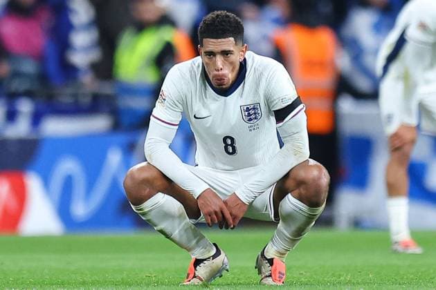 Jude Bellingham of England shows a look of dejection at full-time England v Greece, UEFA Nations League, League B, Group 2, Football, Wembley Stadium, London, UK, 10 Oct 2024 EDITORIAL USE ONLY No use with unauthorised audio, video, data, fixture lists, club league logos or live services. Online in-match use limited to 120 images, no video emulation. No use in betting, games or single club league player publications. Copyright: xMichaelxZemanek Shutterstockx 14767424fe
