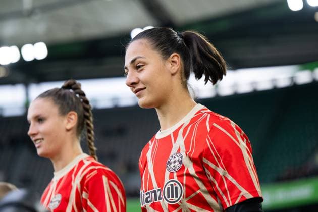 Maria Luisa Mala Grohs FC Bayern Muenchen, 01 , Ena Mahmutovic FC Bayern Muenchen, 32 , GER, VfL Wolfsburg vs FC Bayern Muenchen, Football Google Pixel Frauen Bundesliga, 6 Spieltag, Saison 2024 2025, 12 10 2024 DFB regulations prohibit any use of photographs as image sequences and or quasi video GER, VfL Wolfsburg vs FC Bayern Muenchen, Football Google Pixel Frauen Bundesliga, 6 Spieltag, Saison 2024 2025, 12 10 2024 Wolfsburg Copyright: xEibner-Pressefoto Memmlerx EP_MMR