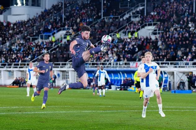 Declan Rice of England controls the ball Finland v England, UEFA Nations League, League B, Group 2, Football, Helsinki Olympic Stadium, Helsinki, Finland, 13 Oct 2024 EDITORIAL USE ONLY No use with unauthorised audio, video, data, fixture lists, club league logos or live services. Online in-match use limited to 120 images, no video emulation. No use in betting, games or single club league player publications. Copyright: xJavierxGarcia Shutterstockx 14776794db