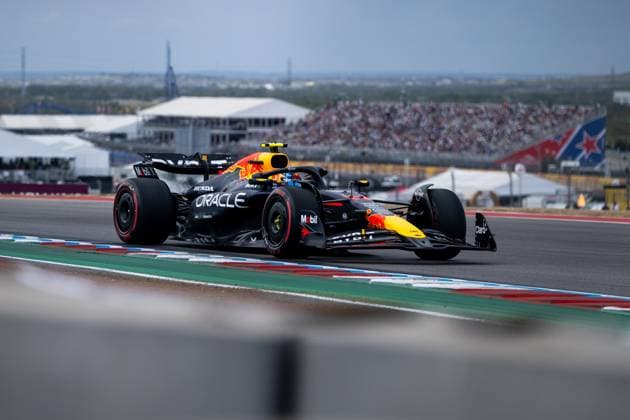 Sergio Checo Perez Oracle Red Bull Racing, Mexico, 11 in RedBull RB20, USA, Formula 1 World Championship, Pirelli Grand Prix of the United States of America, Circuit of the Americas Austin, Free Practice, 18 10 2024 USA, Formula 1 World Championship, Pirelli Grand Prix of the United States of America, Circuit of the Americas Austin, Free Practice, 18 10 2024 Austin Copyright: xEibner-Pressefoto Memmlerx EP_MMR