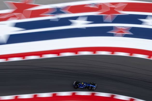 Franco Colapinto Williams Racing, Argentina, 43 in Williams FW46, behind Stars and Stripes, USA, Formula 1 World Championship, Pirelli Grand Prix of the United States of America, Circuit of the Americas Austin, Sprint Qualifying, 18 10 2024 USA, Formula 1 World Championship, Pirelli Grand Prix of the United States of America, Circuit of the Americas Austin, Sprint Qualifying, 18 10 2024 Austin Copyright: xEibner-Pressefoto Memmlerx EP_MMR