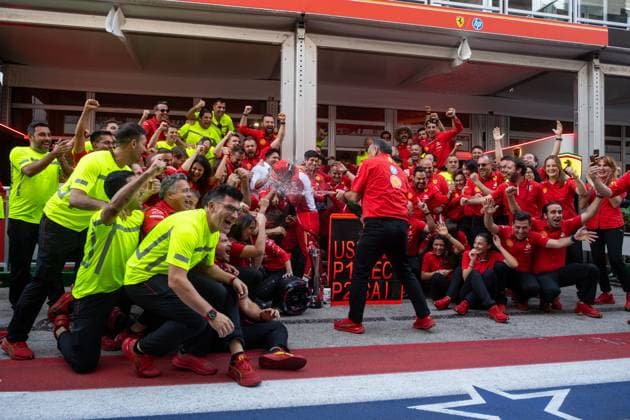 Charles Leclerc Scuderia Ferrari HP, Monaco, 16 , Carlos Sainz Scuderia Ferrari HP, Spain, 55 , Frederic Vasseur Scuderia Ferrari HP, team principal and team celebrate victory and second place in the paddock with champagne, USA, Formula 1 World Championship, Pirelli Grand Prix of the United States of America, Circuit of the Americas Austin, Race, 20 10 2024 USA, Formula 1 World Championship, Pirelli Grand Prix of the United States of America, Circuit of the Americas Austin, Race, 20 10 2024 Austin Copyright: xEibner-Pressefoto Memmlerx EP_MMR