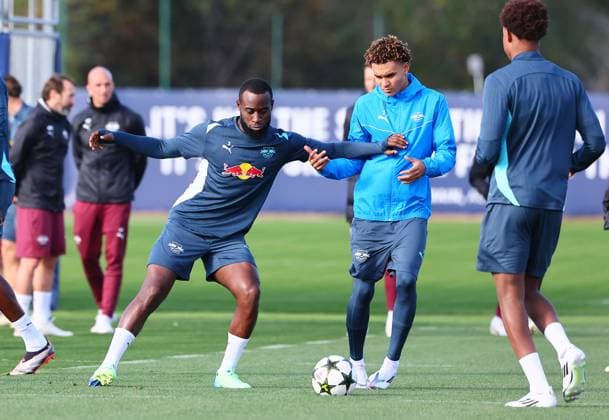 RB Leipzig Training Champions League Leipzig, 22 10 2024, RB Academy, Football, UEFA Champions League, Matchday 1, RB LEIPZIG vs FC LIVERPOOL on 23 10 2024 , Final training RB Leipzig , In the picture from l Lutsharel Geertruida 3, RB Leipzig and Antonio Nusa 7, RB Leipzig , Picture Point
